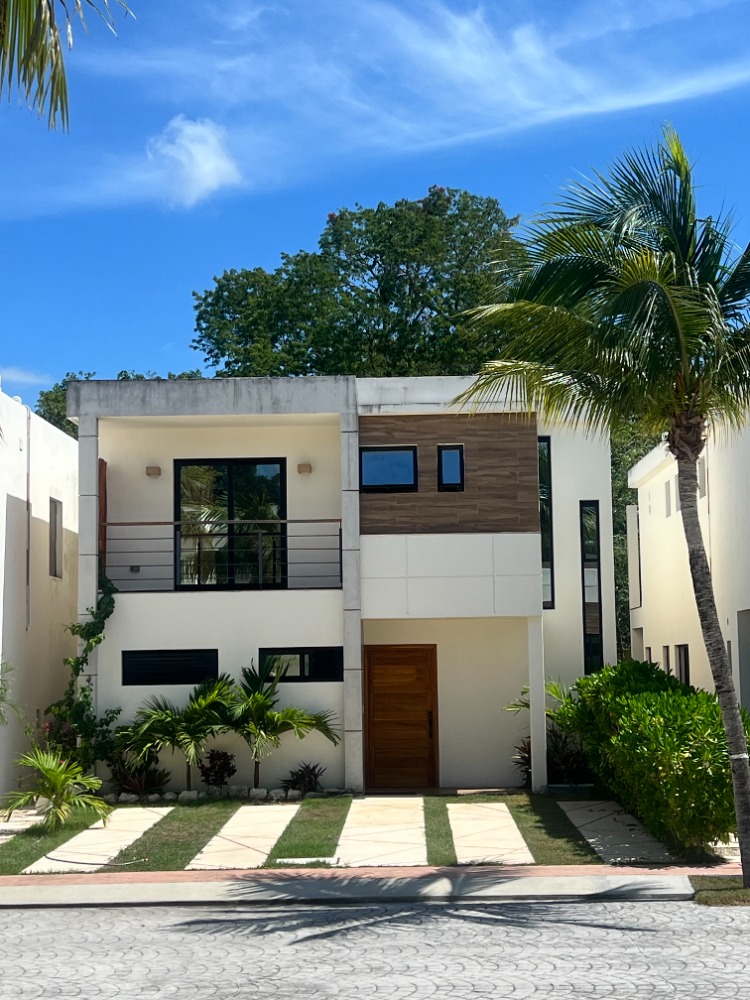 House selling in Tulum, QR Mexico