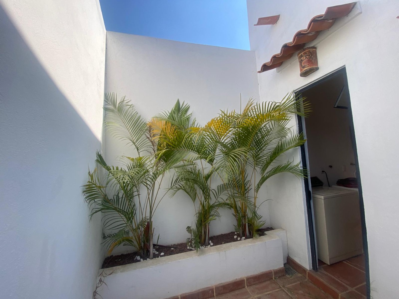 Casa Claudia, in Riberas del Pilar, Chapala, Ajijic w/panoramic roof top