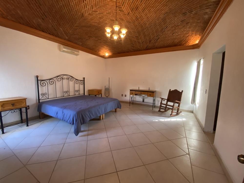 Residencia que ofrece calidad de vida en Vista Hermosa, Ajijic. Chapala
