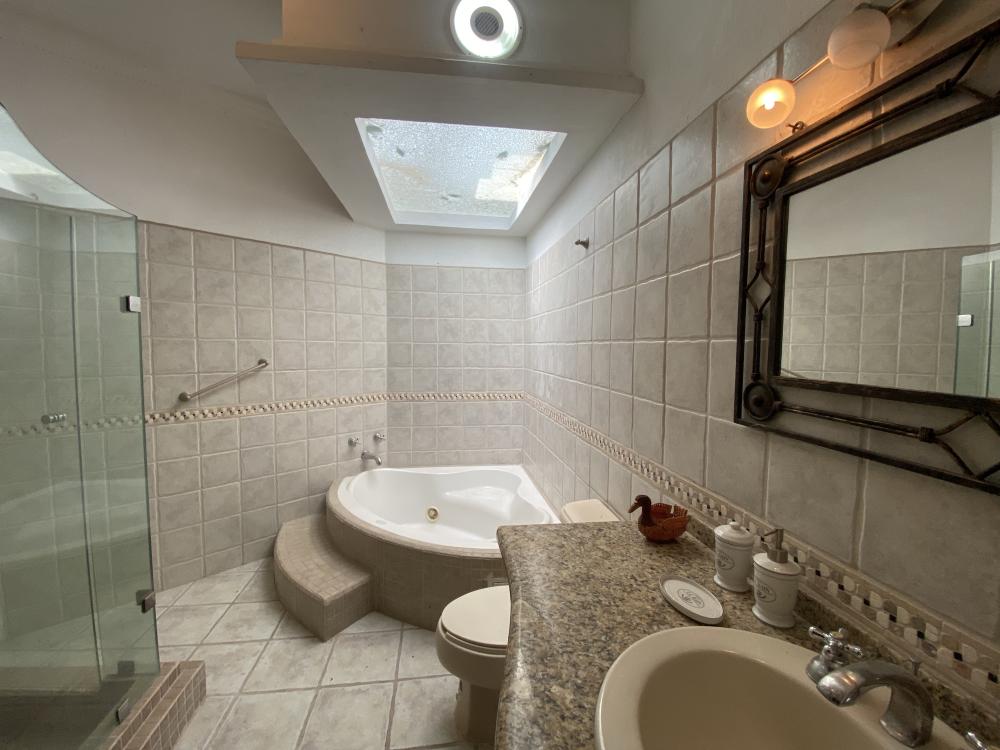 Residencia que ofrece calidad de vida en Vista Hermosa, Ajijic. Chapala