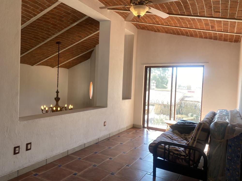Residencia que ofrece calidad de vida en Vista Hermosa, Ajijic. Chapala