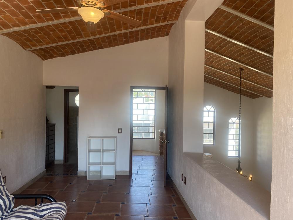 Residencia que ofrece calidad de vida en Vista Hermosa, Ajijic. Chapala