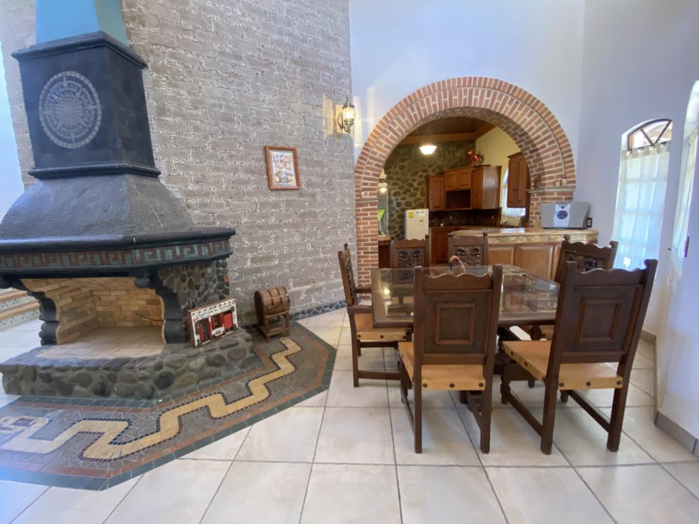 Residencia que ofrece calidad de vida en Vista Hermosa, Ajijic. Chapala