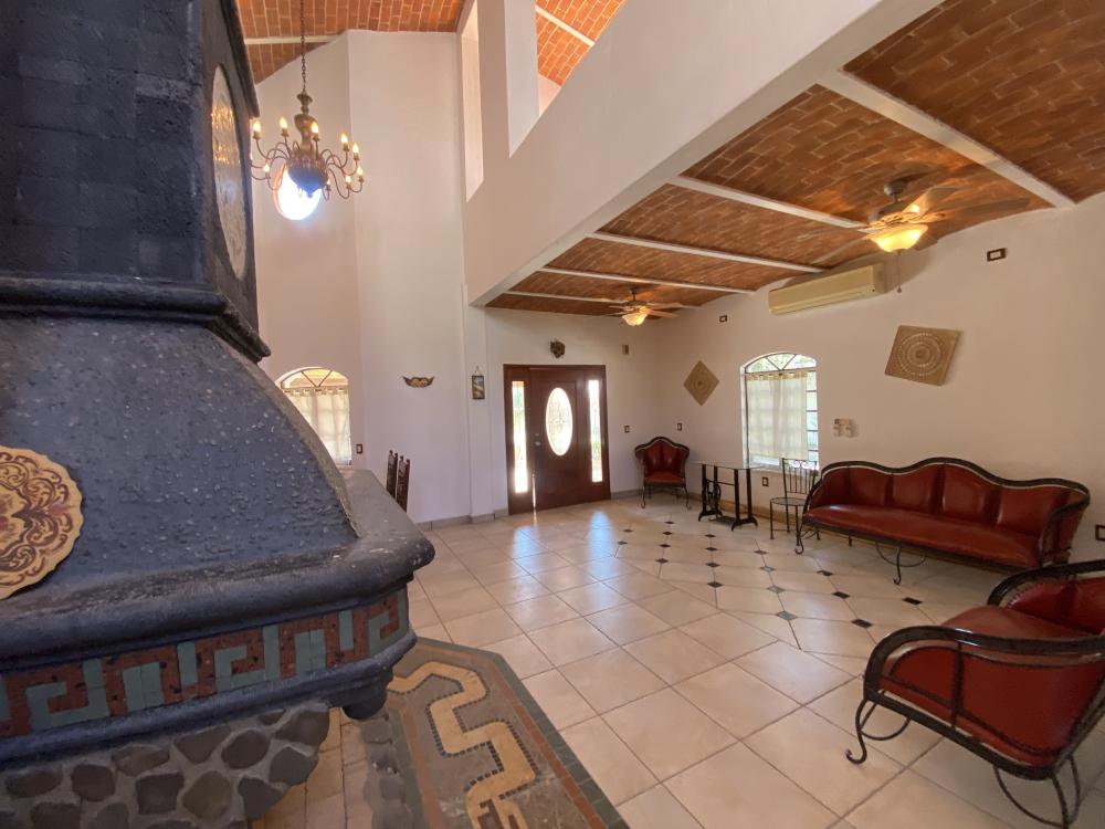 Residencia que ofrece calidad de vida en Vista Hermosa, Ajijic. Chapala