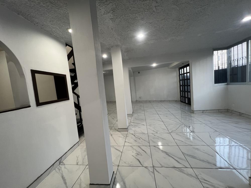 Zapopan, Prados Tepeyac, Casa en renta en esquina