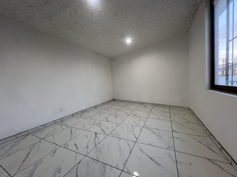 Zapopan, Prados Tepeyac, Casa en renta en esquina