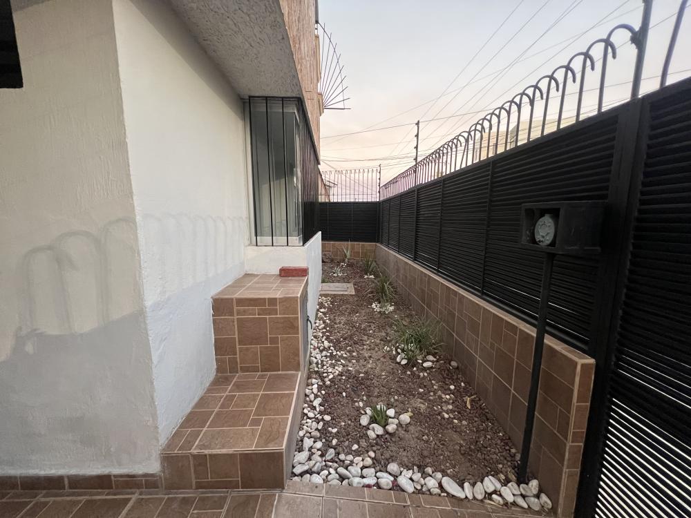 Zapopan, Prados Tepeyac, Casa en renta en esquina