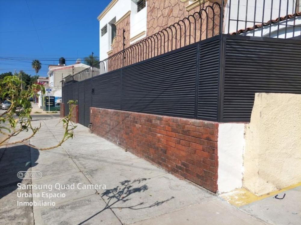 Zapopan, Prados Tepeyac, Casa en renta en esquina