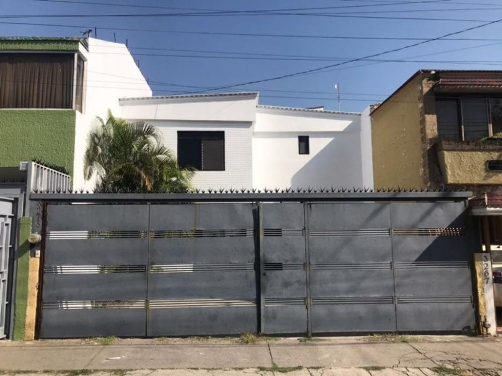 Oficinas con uso de suelo en renta a una cuadra de Lopez Mateos