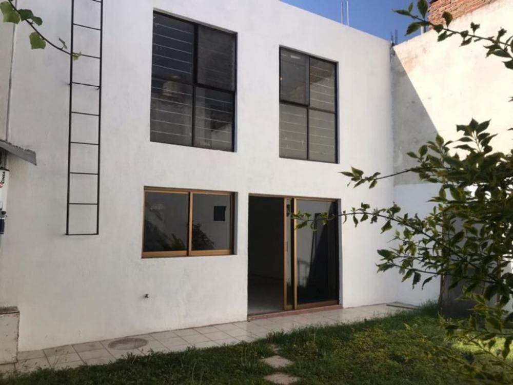 Oficinas con uso de suelo en renta a una cuadra de Lopez Mateos