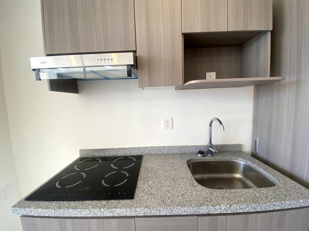 OPORTUNIDAD depa semi nuevo en Santa Ana Tepetitlan